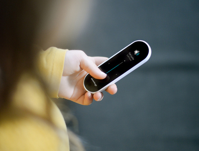 智能遥控器 简化生活，掌控智能家居的新枢纽